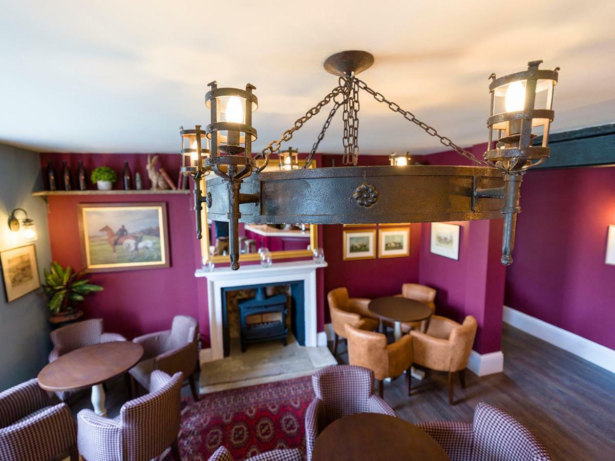 The Frampton Arms Hotel Moreton  Exterior photo