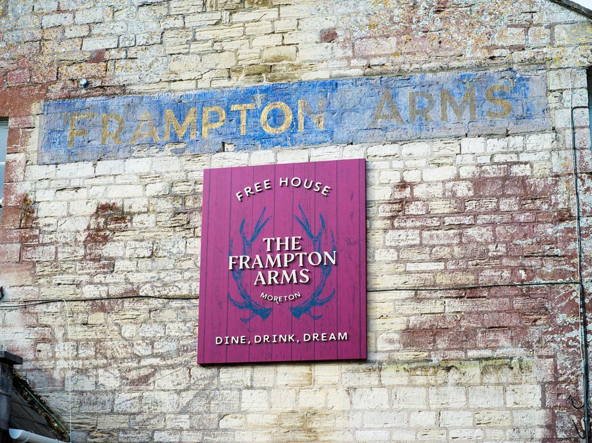 The Frampton Arms Hotel Moreton  Exterior photo